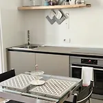 Dimora 6 *